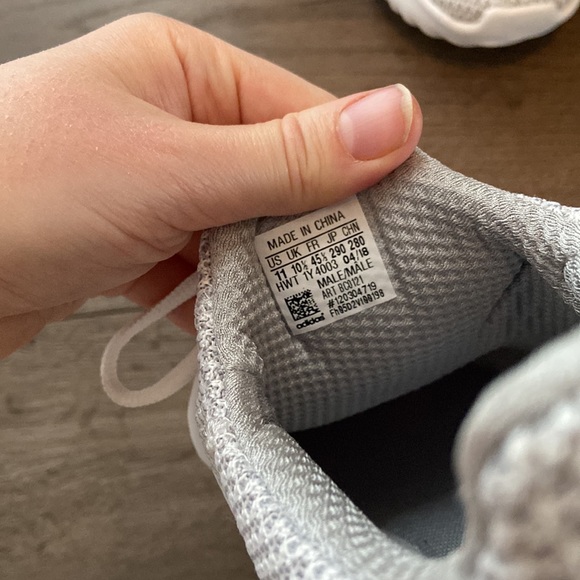 Adidas Men’s Cloudfoam Ultimate Shoes - Picture 3 of 6